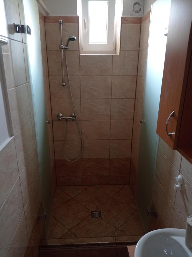 Joe Beach Apartman Keszthely Ngoại thất bức ảnh